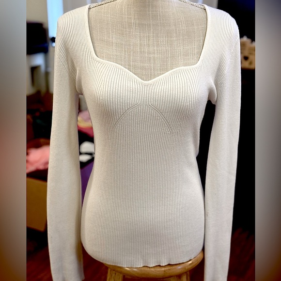 ☃️BOGO50%☃️ 🆕🖤EESOME: BLACK Long Sleeve Sweetheart Neckline Top LARGE - Picture 8 of 16